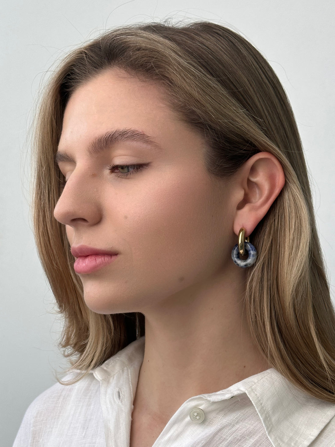 Камінь-шайба з содаліту велика