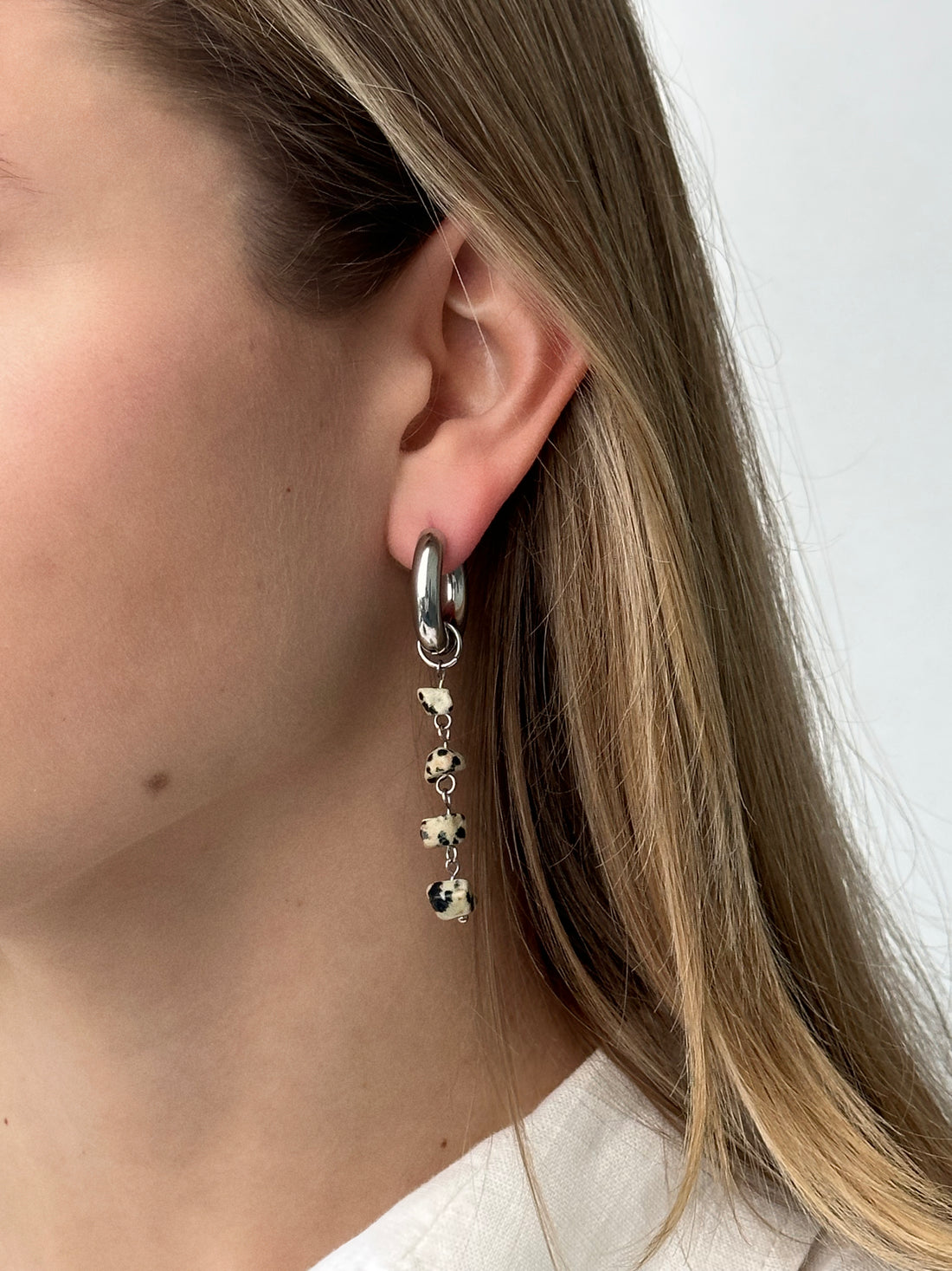 Підвіс "Паличка з крихт долматинової яшми" з фурнітурою