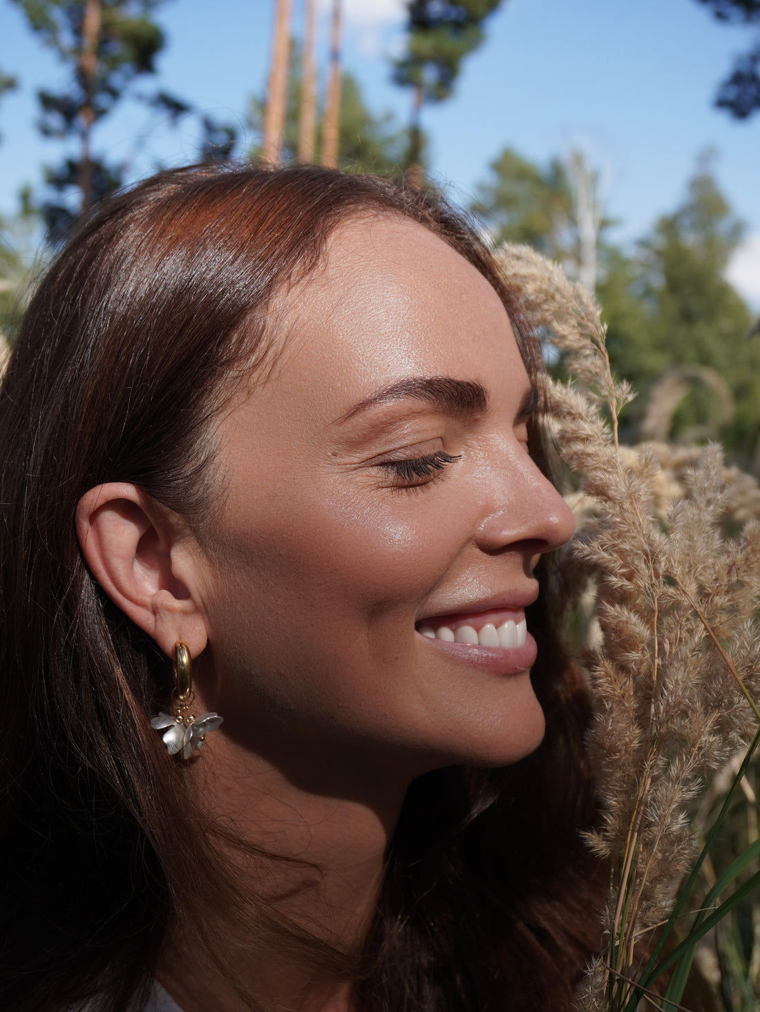 Підвіс "Металеві квіти з перлами"